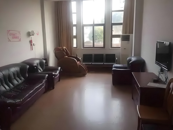 身历六帝宠不衰